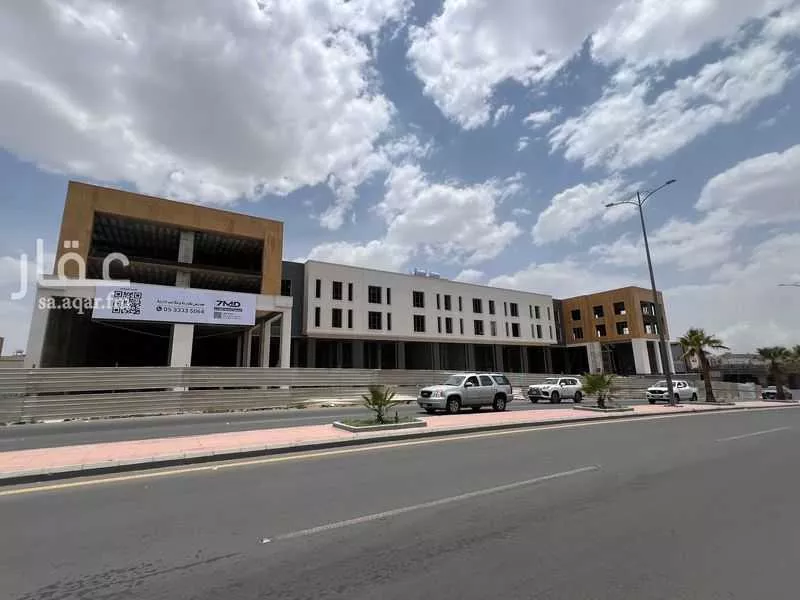 محل للإيجار في شارع الامام محمد بن سعود, حي الظرفة, مدينة خميس مشيط, منطقة عسير 1 صورة