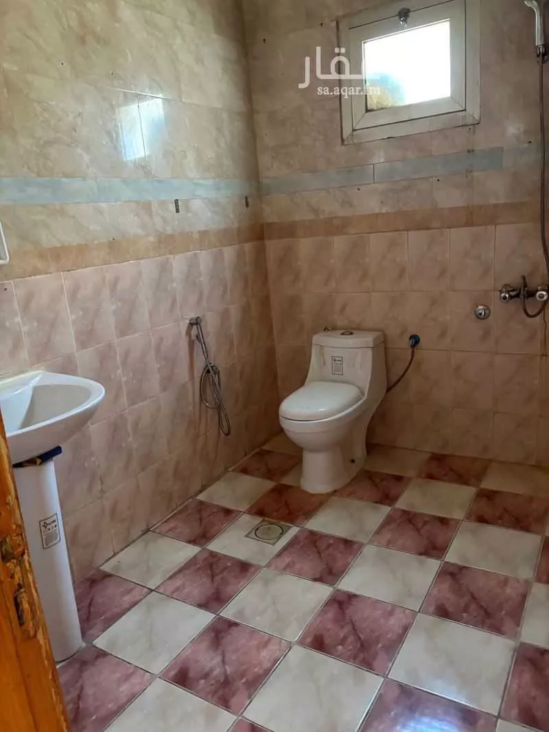 عمارة للإيجار في شارع سليمان بن بلال, حي أم الحمام الغربي, مدينة الرياض, منطقة الرياض 1 صورة