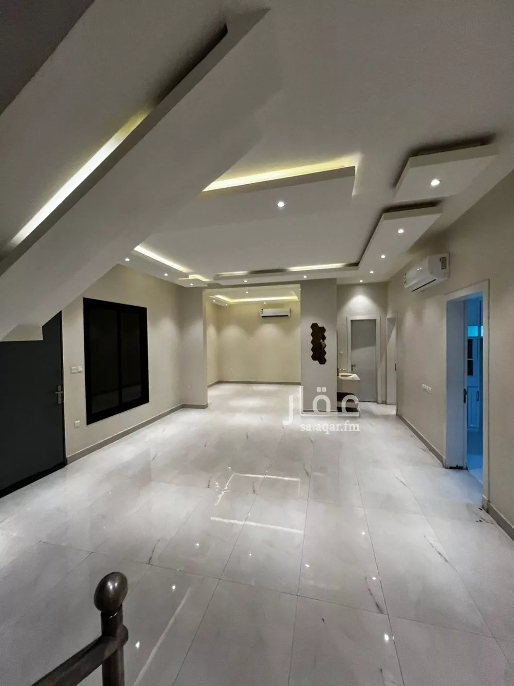 فيلا للإيجار في شارع إبراهيم بن هانىء, حي المونسية, مدينة الرياض, منطقة الرياض 1 صورة