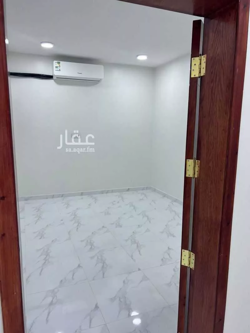 شقة للإيجار في شارع شارع ام المؤمنين جويرية بنت الحارث, حي الأندلس, مدينة رأس تنورة, المنطقة الشرقية 1 صورة