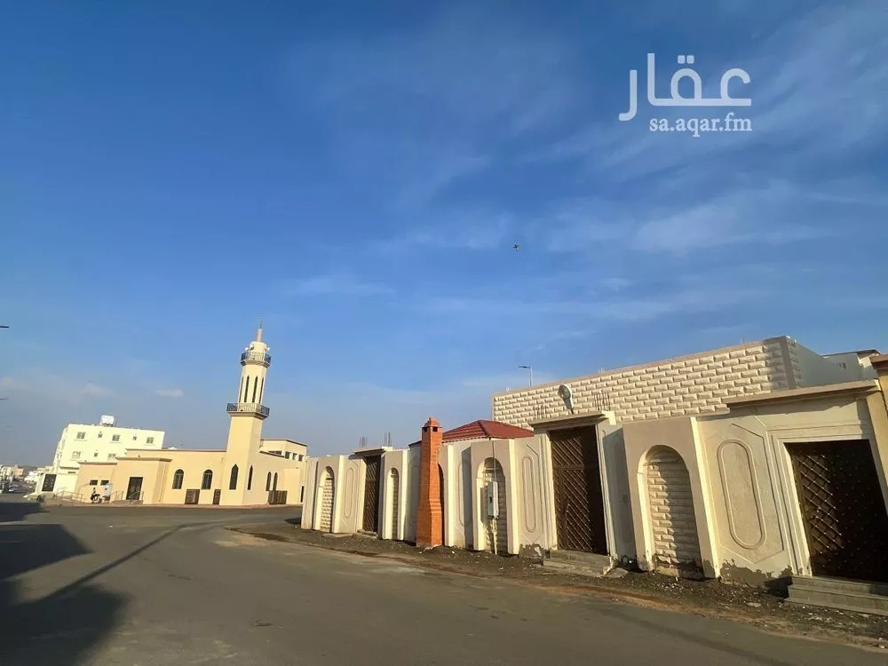 دور للبيع في شارع البهاء زهير, حي وادي البطان, مدينة المدينه المنوره, منطقة المدينة المنورة 1 صورة