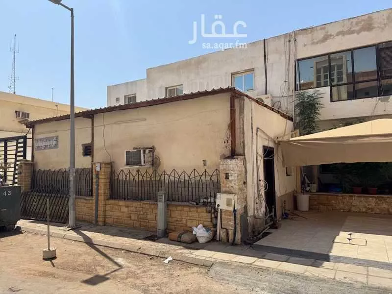 فيلا للبيع في شارع ضاء الدين رجب, حي مشرفة, مدينة جدة, منطقة مكة المكرمة 1 صورة