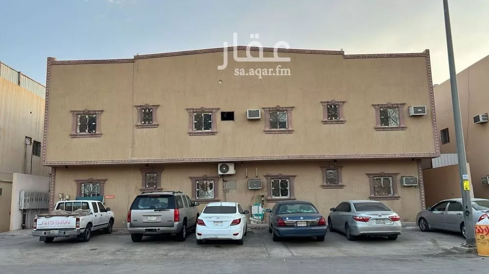 شقة للبيع في شارع أبي حفص الموفق, حي عكاظ, مدينة الرياض, منطقة الرياض 1 صورة