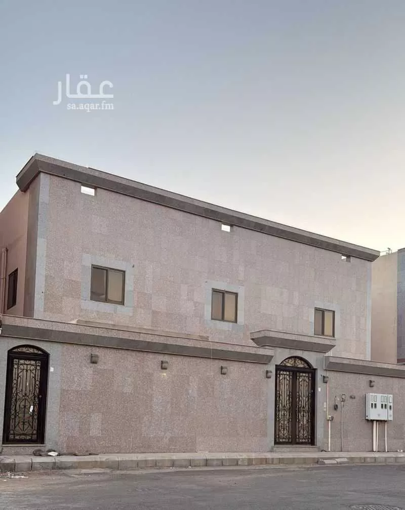 عمارة للبيع في شارع مسلمه بن القاسم, حي شظاة, مدينة المدينة المنورة, منطقة المدينة المنورة 1 صورة