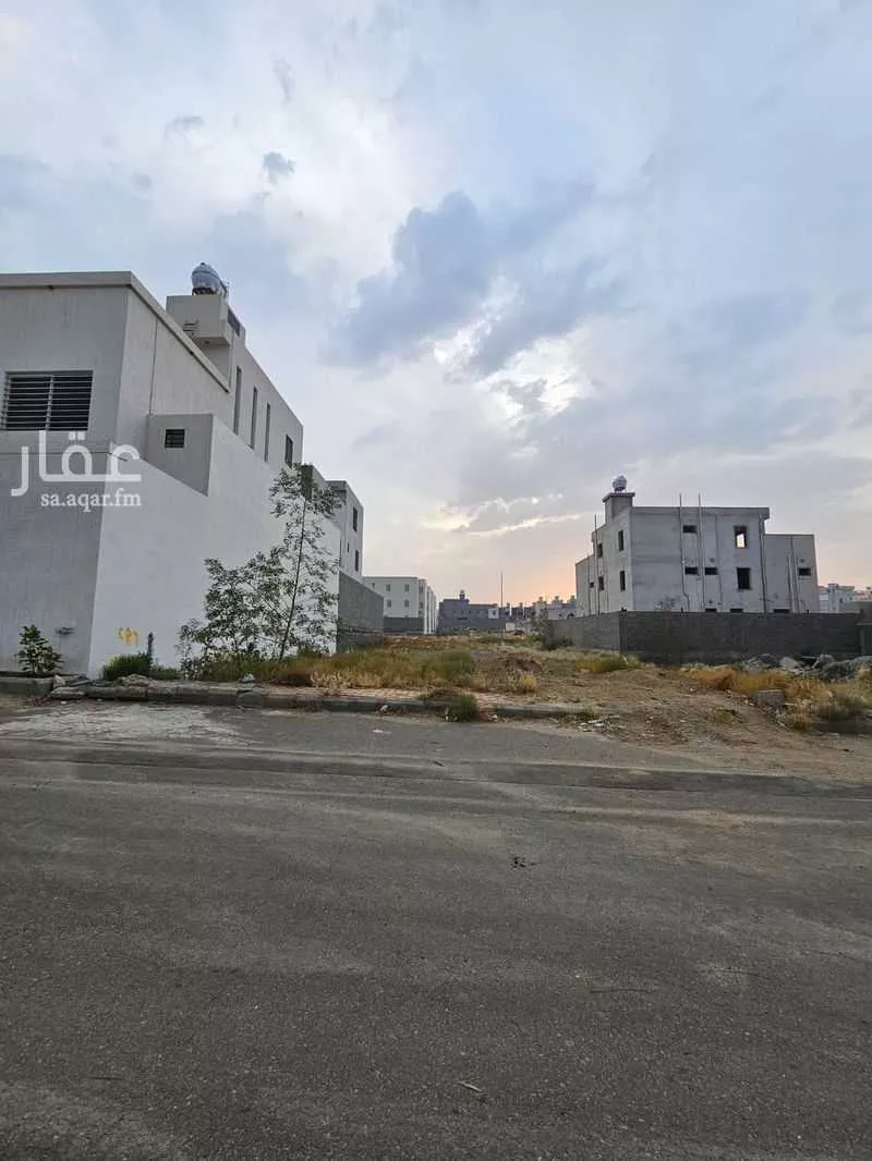 أرض للبيع في حي العقيق, مدينة ابها, منطقة عسير 1 صورة