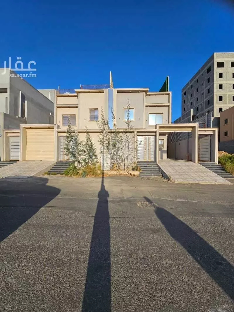 فيلا للإيجار في شارع عتيبة بن غزوان, حي المروج, مدينة أبها, منطقة عسير 1 صورة