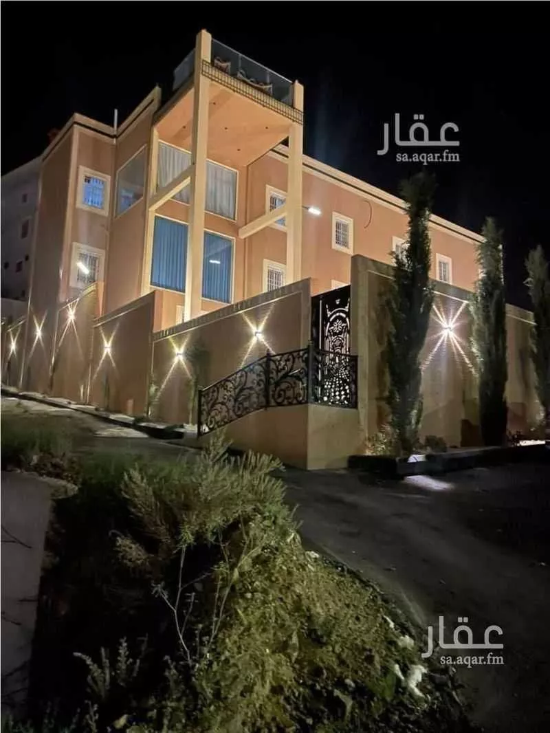 فيلا للبيع في شارع التعاون, حي التعاون, مدينة أبها, منطقة عسير 1 صورة