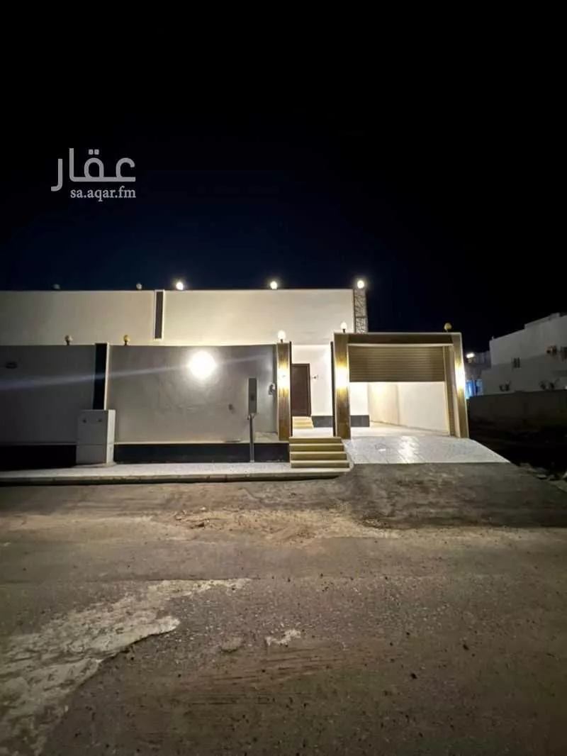 فيلا للبيع في شارع طريق عسفان, حي الوفاء, مدينة جدة, منطقة مكة المكرمة 1 صورة