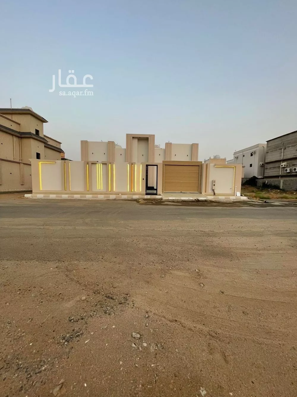 فيلا للبيع في شارع ابي القاسم, حي الفهد, مدينة صامطه, منطقة جازان 1 صورة