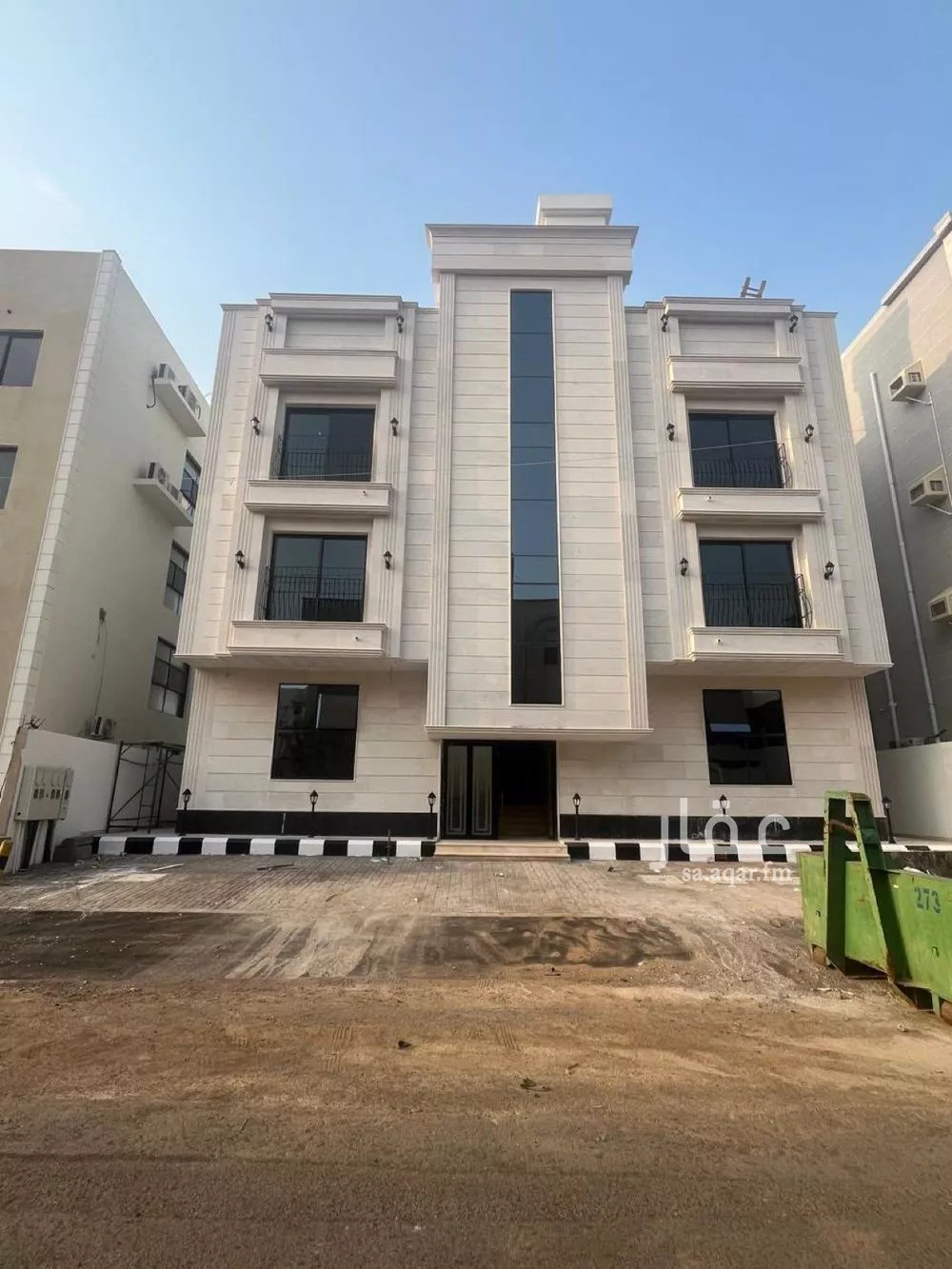 شقة للبيع في شارع شارع 3 د, حي المطار, مدينة جازان, منطقة جازان 1 صورة