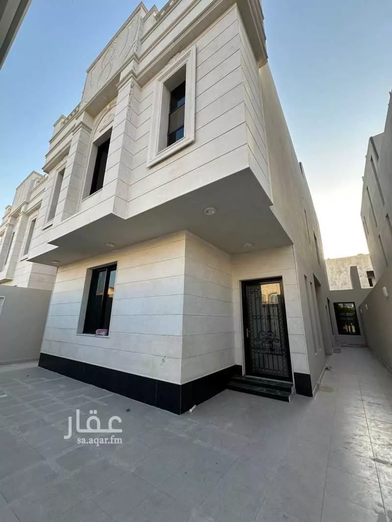 فيلا للبيع في شارع سعيد بن مالك الساعدي, حي الأمواج, مدينة الخبر, المنطقة الشرقية 1 صورة