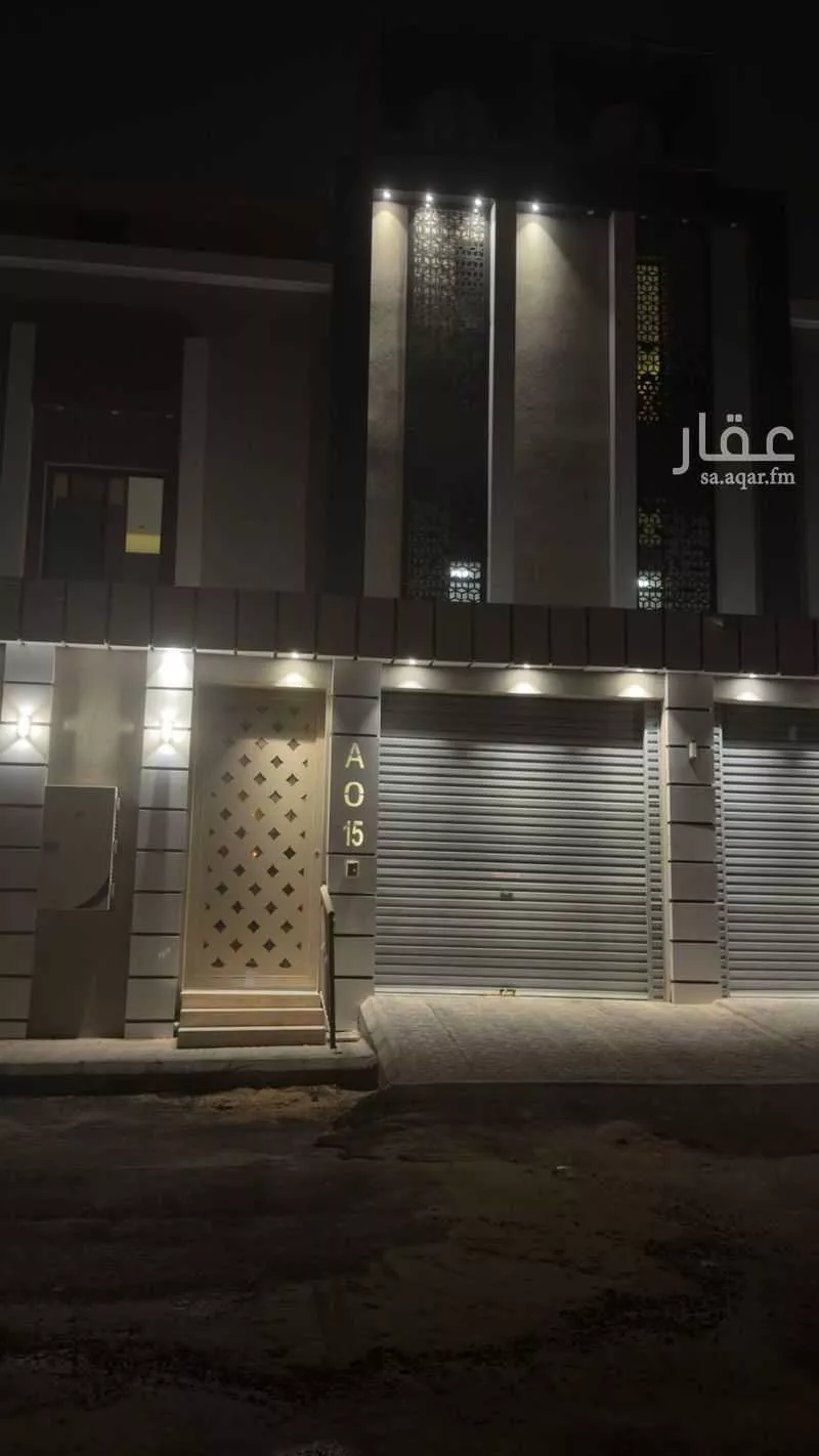 عمارة للبيع في شارع أبي العجاج, حي عكاظ, مدينة الرياض, منطقة الرياض 1 صورة