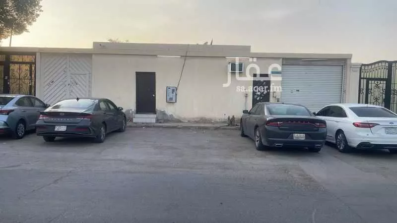 استراحة للبيع في شارع إبراهيم بن صالح, حي السلي, مدينة الرياض, منطقة الرياض 1 صورة
