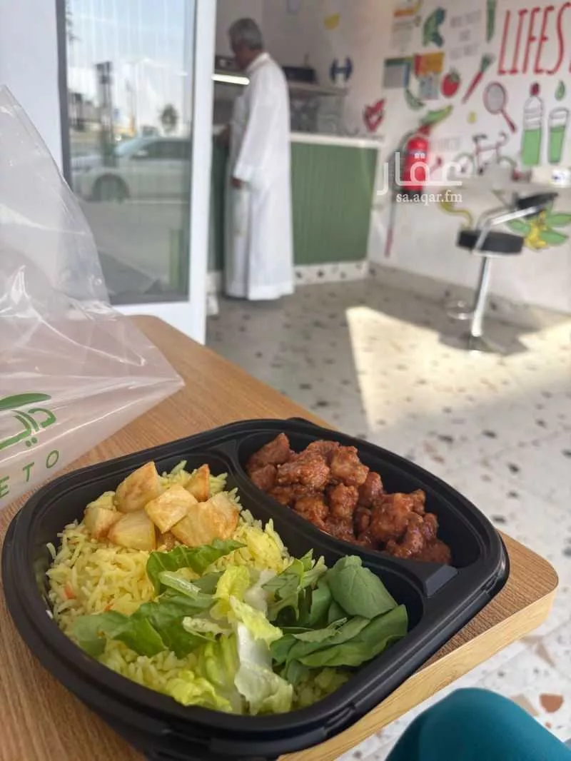 محل للبيع في شارع الجبل الاحمر, طويق, الرياض 1 صورة