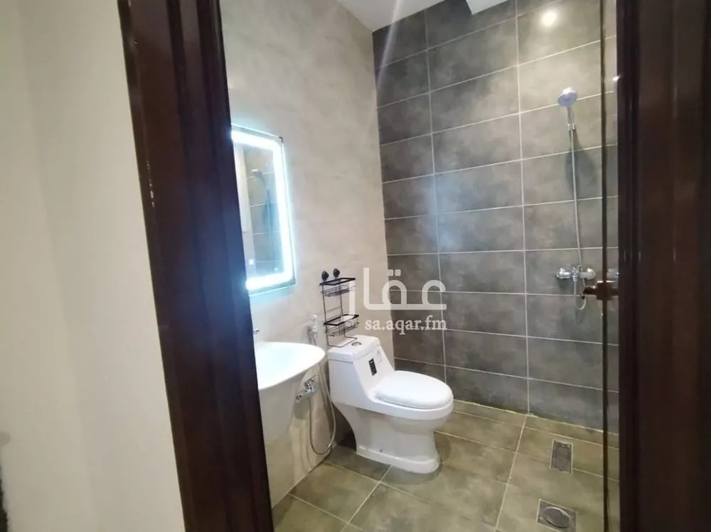 عمارة للإيجار في شارع ابي بكر الصديق, حي النرجس, مدينة الرياض, منطقة الرياض 1 صورة