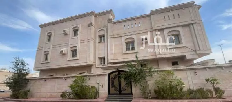 عمارة للبيع في شارع احمد بن الحجاج ، حي الدفاع ، المدينة المنورة ، منطقة المدينة المنورة 1 صورة