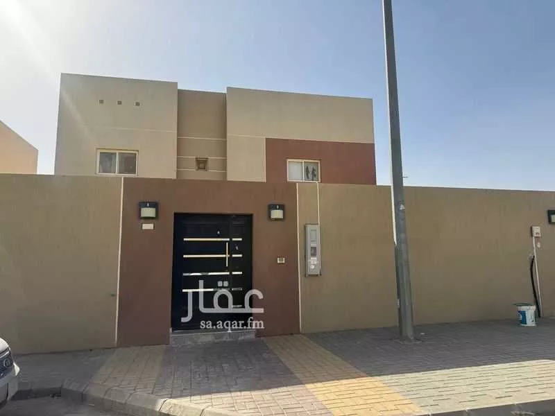 فيلا للبيع في شارع عقرباء 200 ، العيينة ، الدرعية 1 صورة