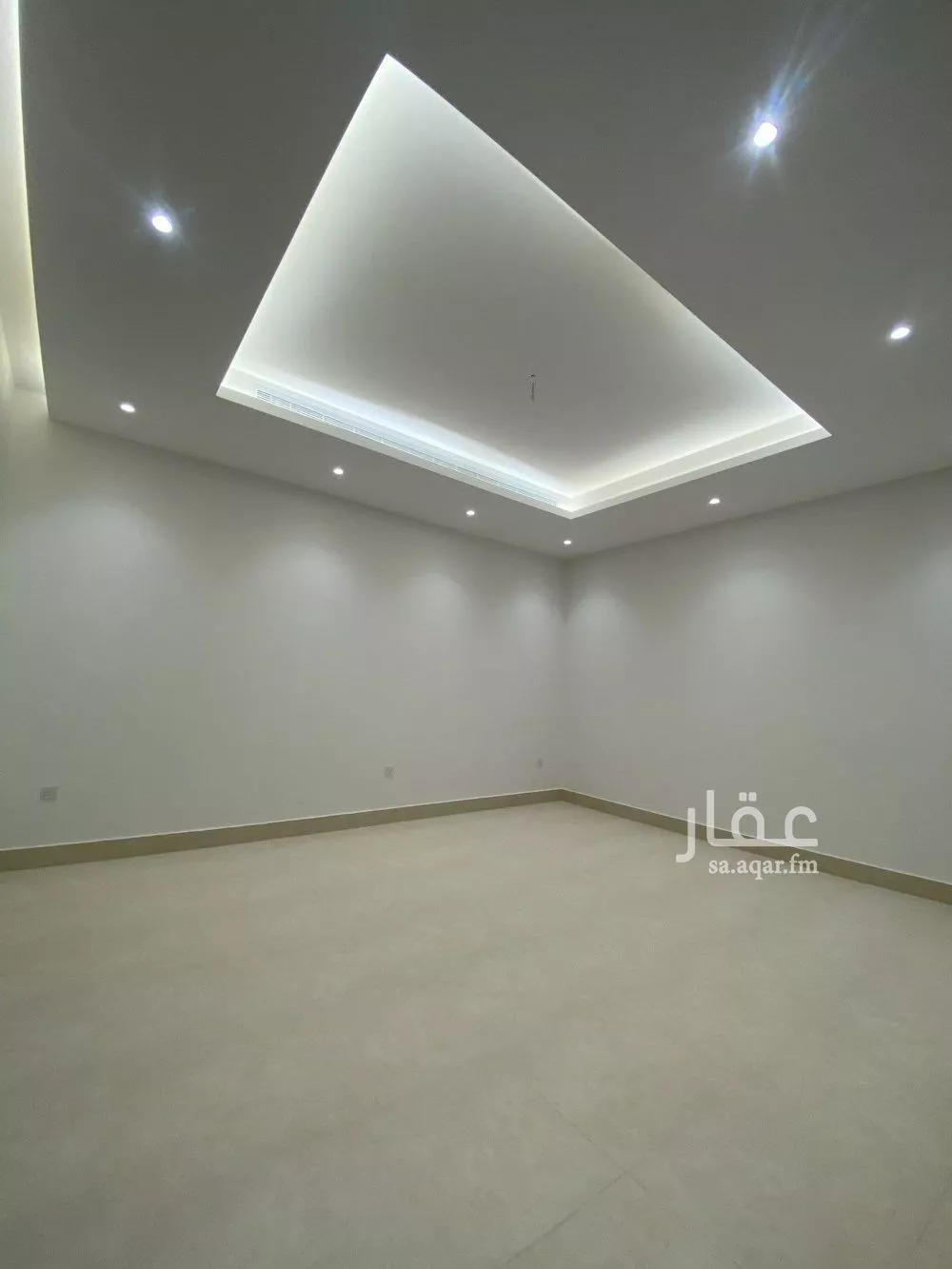 فيلا للبيع في شارع السيل الكبير, حي المهدية, مدينة الرياض, منطقة الرياض 1 صورة