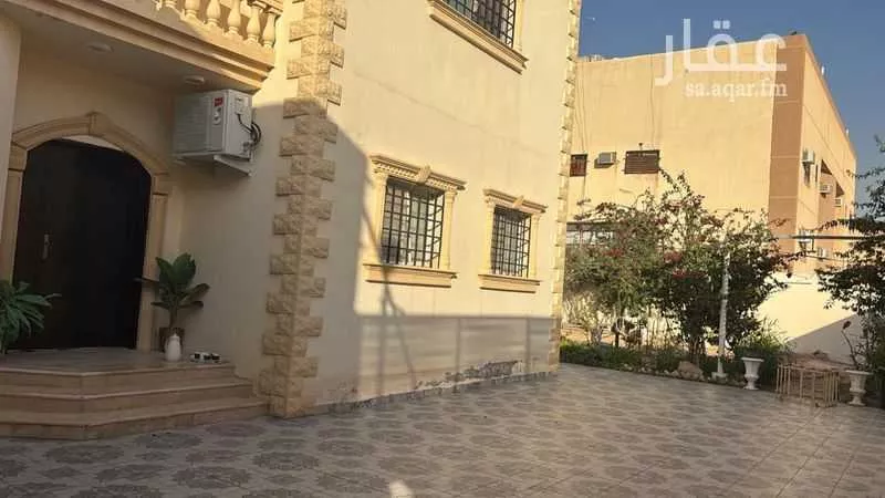 فيلا للبيع في شارع سكاكا, حي ظهرة لبن, مدينة الرياض, منطقة الرياض 1 صورة