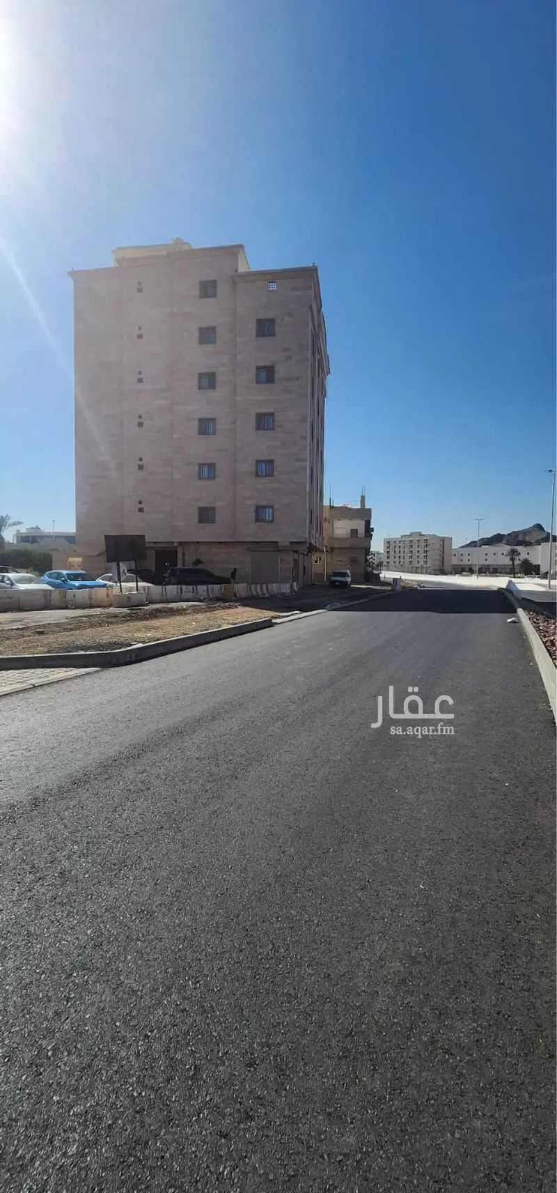 عمارة للبيع في شارع عمر بن قتاده ، حي الراية ، المدينة المنورة ، منطقة المدينة المنورة 1 صورة
