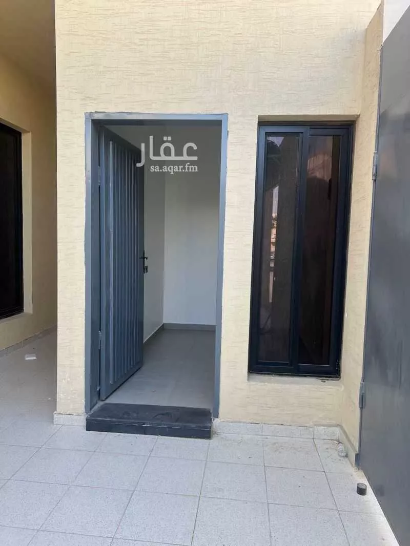 فيلا للإيجار في شارع السنوسية, حي الزهرة, مدينة الرياض, منطقة الرياض 1 صورة