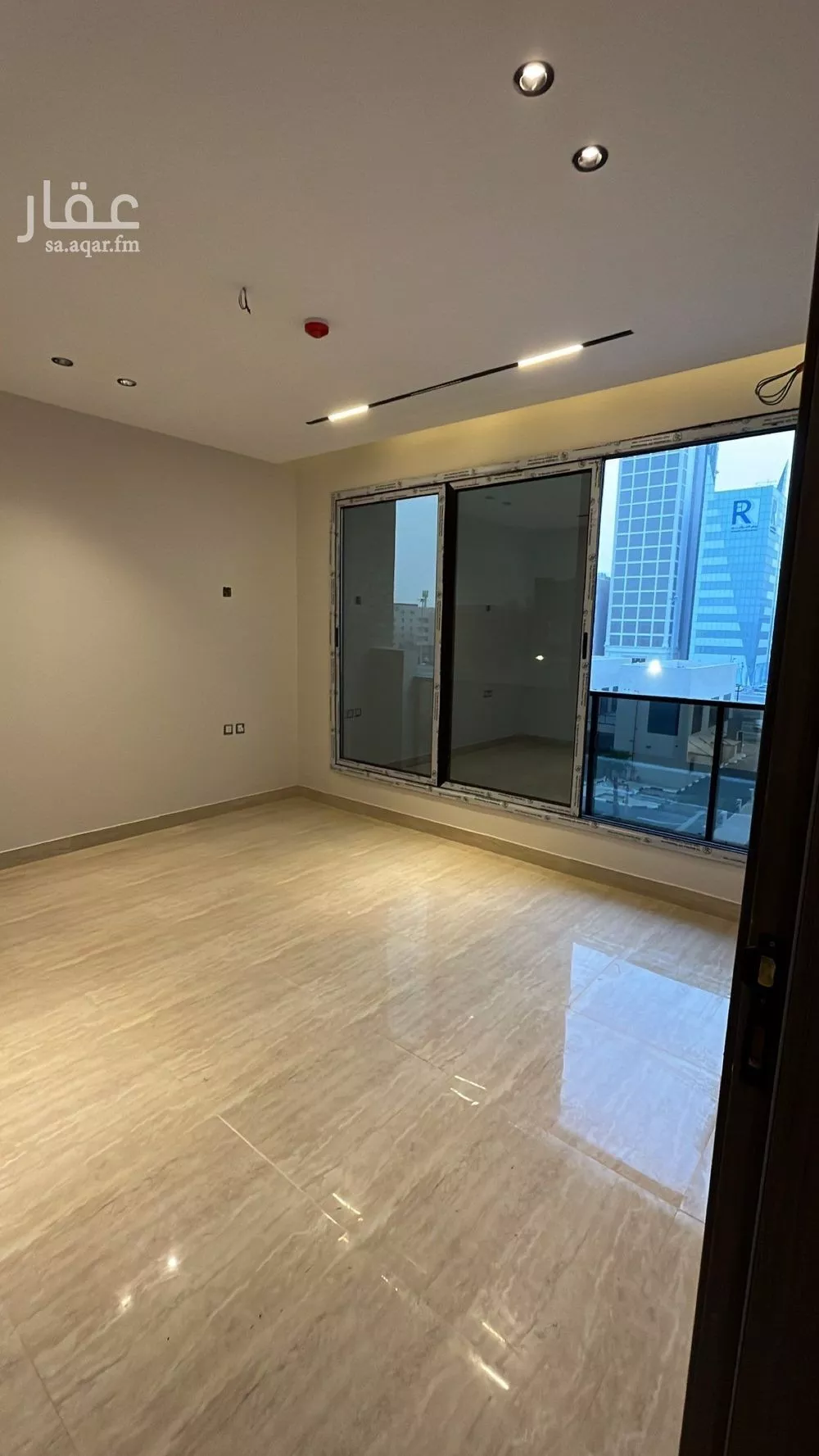 شقة للبيع في شارع المسك, حي المنتزة, مدينة الدمام, المنطقة الشرقية 1 صورة