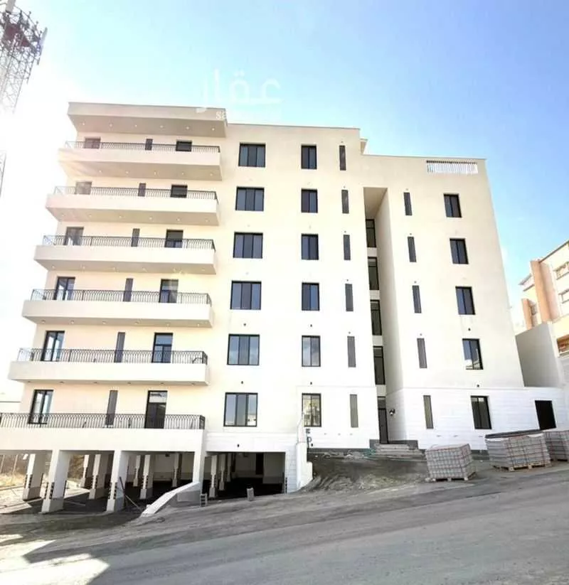 شقة للبيع في شارع شقيق بن سلمة, حي العرين, مدينة أبها, منطقة عسير 1 صورة