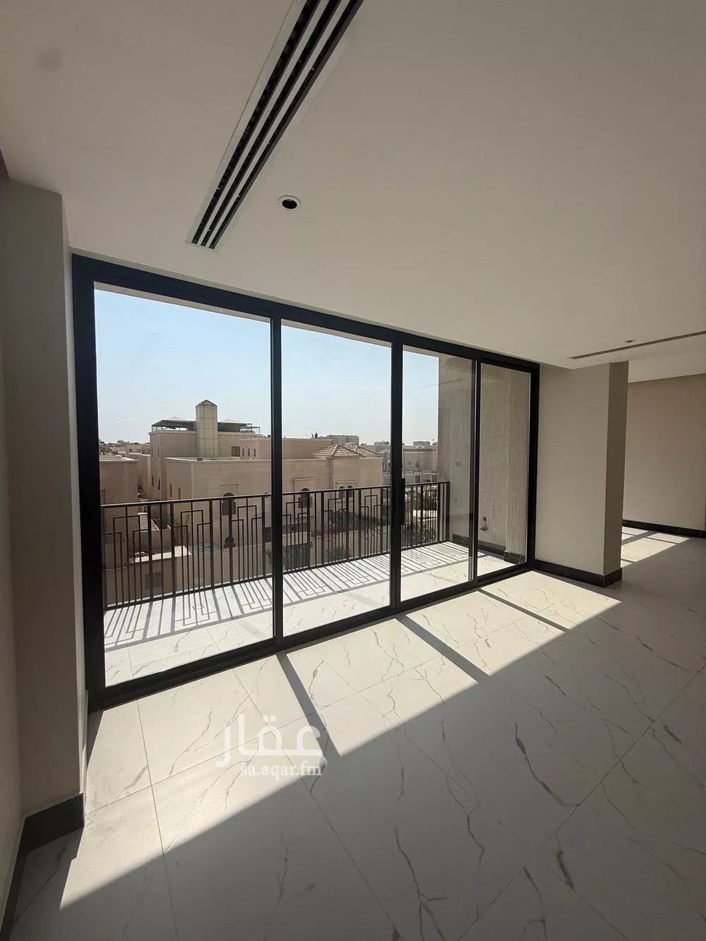شقة للبيع في شارع الملك عبد الله بن عبدالعزيز, حي الشاطئ الغربي, مدينة الدمام, المنطقة الشرقية 1 صورة
