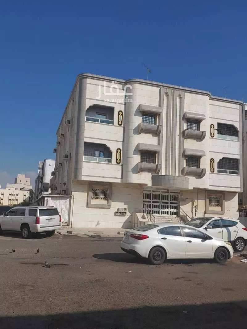 عمارة للبيع في شارع عبداللطيف الزبيدي ، حي الصفا ، جدة ، جدة 1 صورة