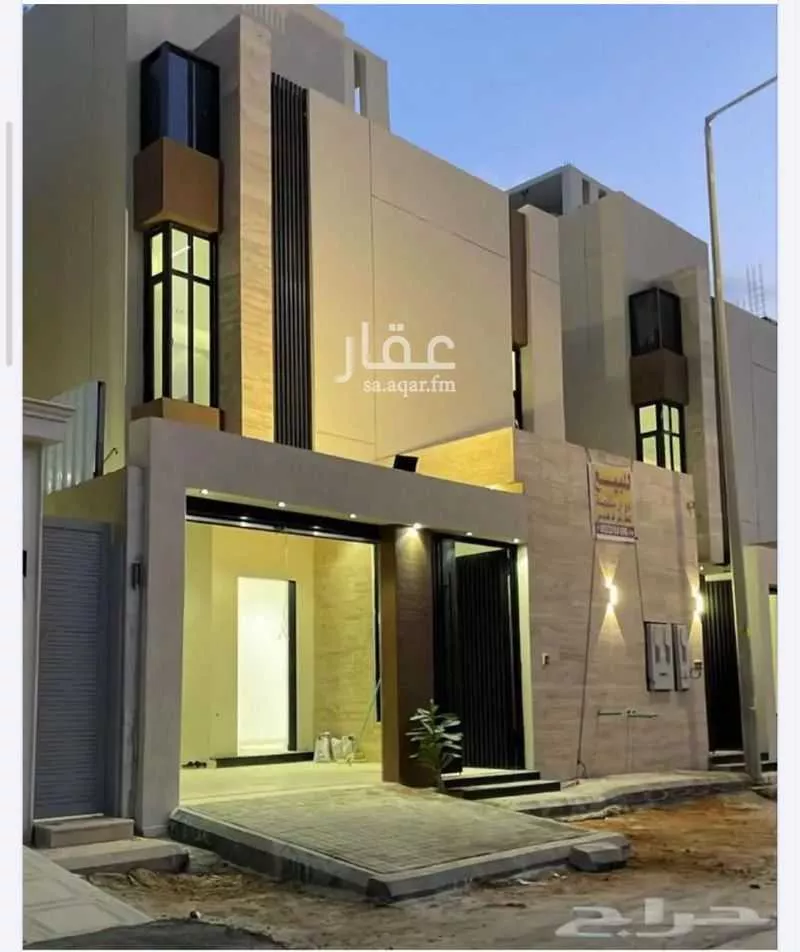 دور للبيع في شارع احمد بن عفيف, حي الجنادرية, مدينة الرياض, منطقة الرياض 1 صورة