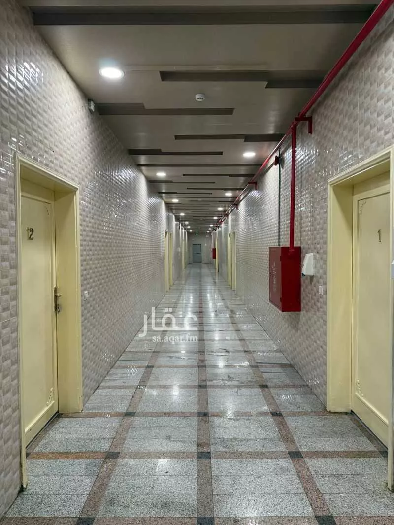 عمارة للإيجار في شارع ابن العميد, حي السلي, مدينة الرياض, منطقة الرياض 1 صورة