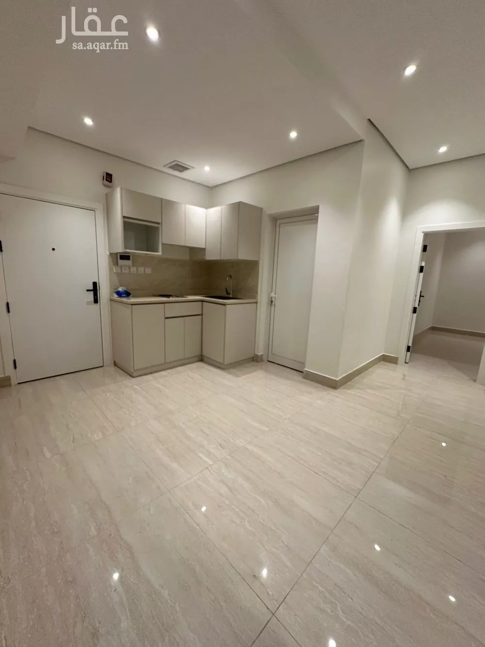 شقة للإيجار في شارع حسين بن حسن, حي الملك فهد, مدينة الرياض, منطقة الرياض 1 صورة