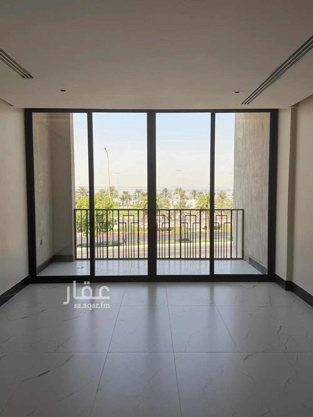 شقة للبيع في شارع الملك عبد الله بن عبدالعزيز, حي الشاطئ الغربي, مدينة الدمام, المنطقة الشرقية 1 صورة
