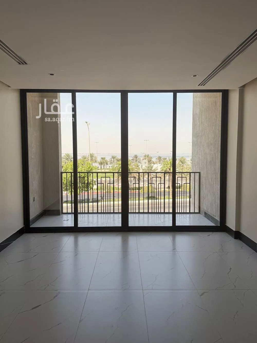 شقة للبيع في شارع الملك عبد الله بن عبدالعزيز, حي الشاطئ الغربي, مدينة الدمام, المنطقة الشرقية 1 صورة