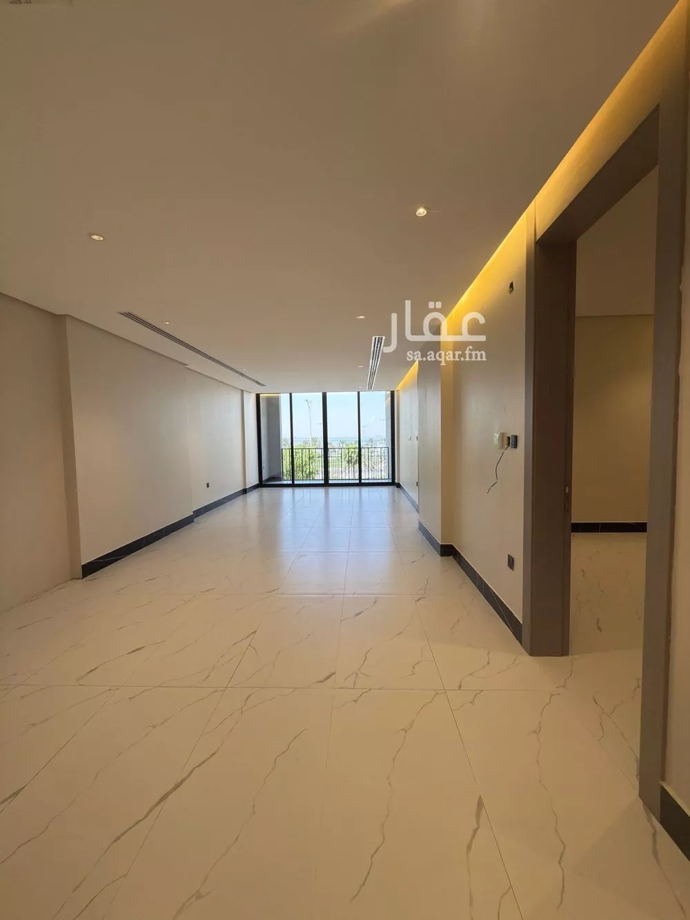 شقة للبيع في شارع الملك عبد الله بن عبدالعزيز, حي الشاطئ الغربي, مدينة الدمام, المنطقة الشرقية 1 صورة
