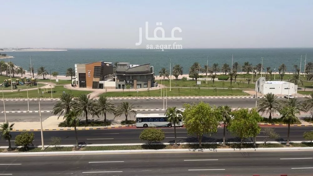 شقة للبيع في شارع الملك عبد الله بن عبدالعزيز, حي الشاطئ الغربي, مدينة الدمام, المنطقة الشرقية 1 صورة