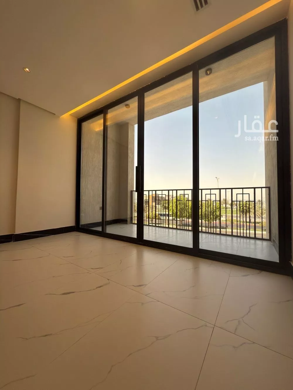 شقة للبيع في شارع الملك عبد الله بن عبدالعزيز, حي الشاطئ الغربي, مدينة الدمام, المنطقة الشرقية 1 صورة