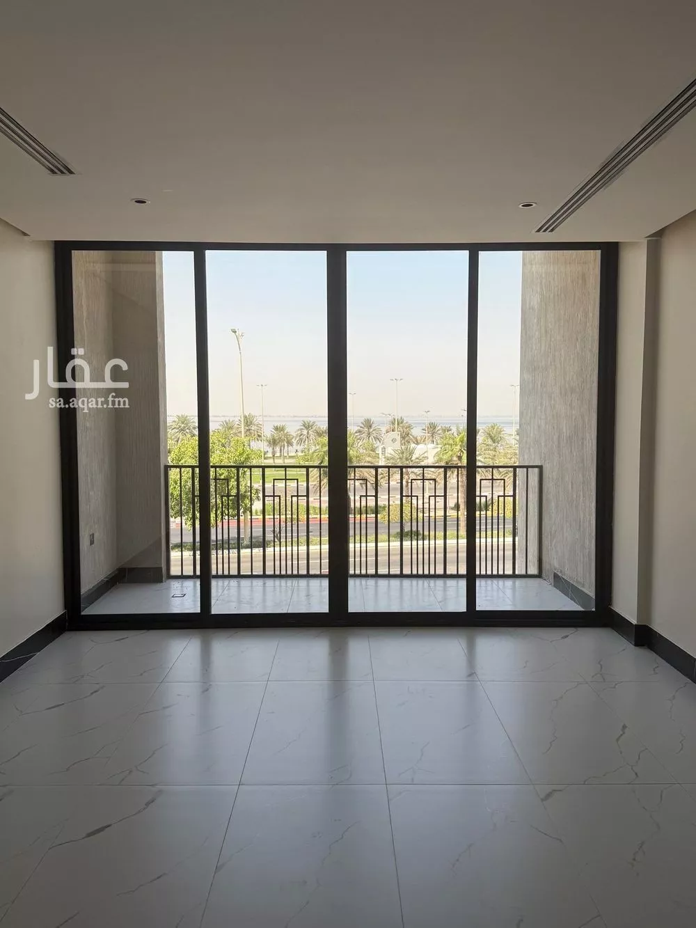 شقة للبيع في شارع الملك عبد الله بن عبدالعزيز, حي الشاطئ الغربي, مدينة الدمام, المنطقة الشرقية 1 صورة