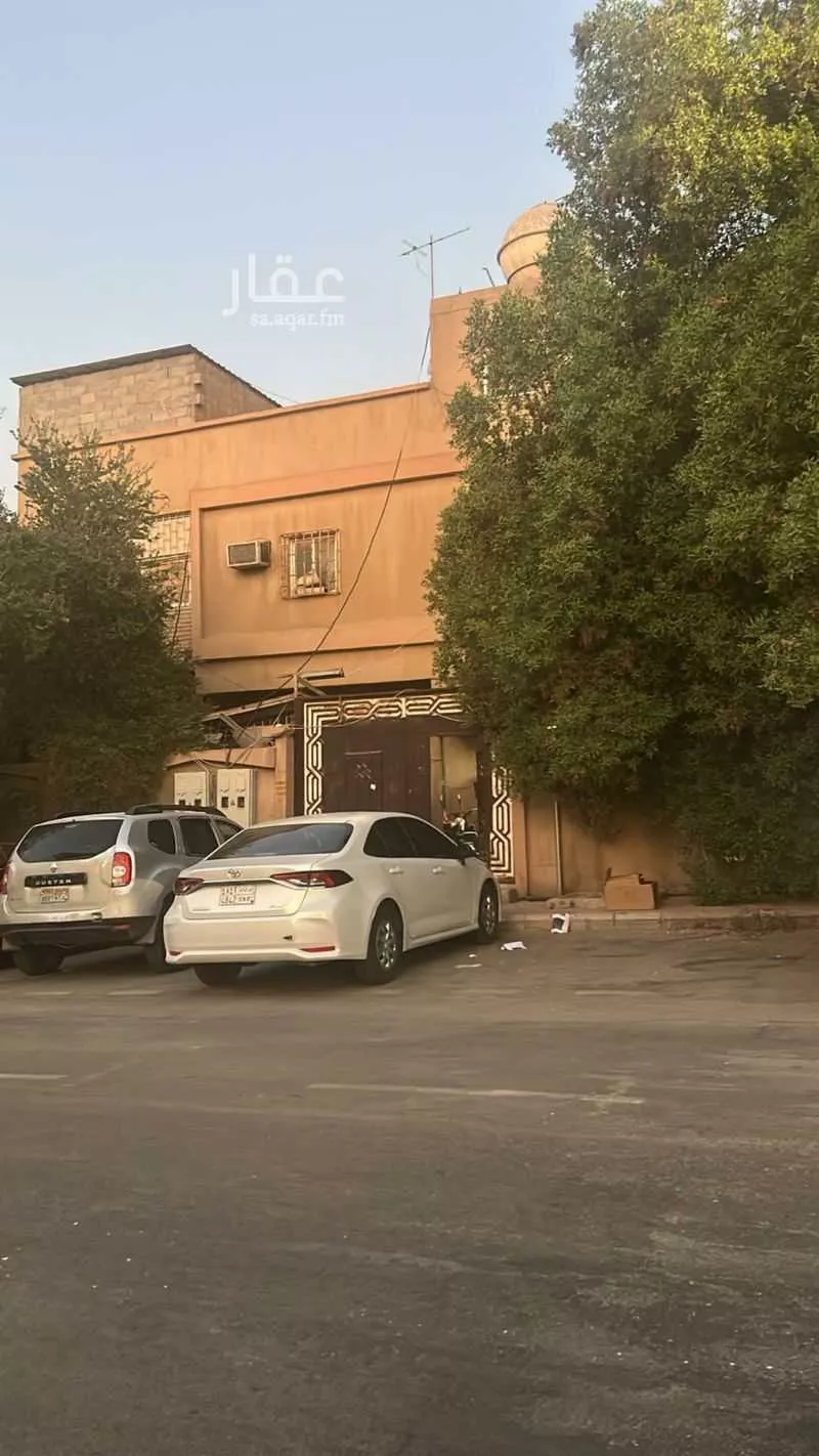 فيلا للبيع في شارع عبدالرحمن النفيسي, حي الربوة, مدينة الرياض, منطقة الرياض 1 صورة