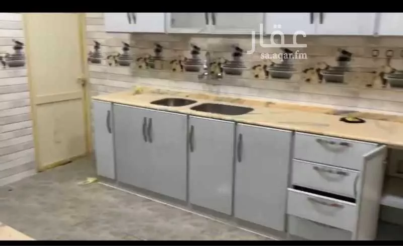 شقة للإيجار في شارع عين خويص ، حي حجله ، خميس مشيط ، منطقة عسير 1 صورة