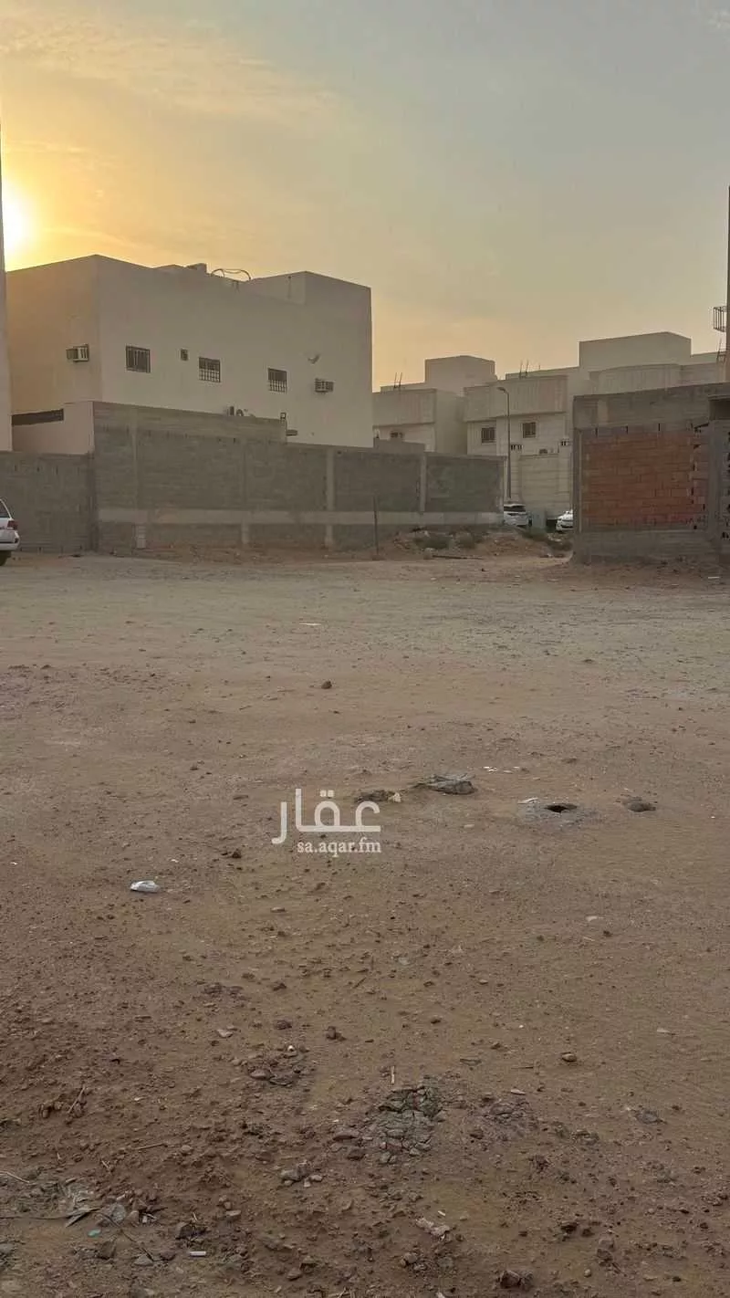 أرض للبيع في شارع حسن فهد الهويمل ، حي الورود ، بريدة ، بريدة 1 صورة