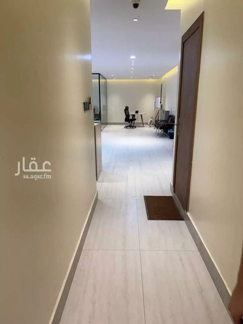مكتب تجاري للإيجار في شارع طريق الملك عبدالعزيز, حي الياسمين, مدينة الرياض, منطقة الرياض 1 صورة