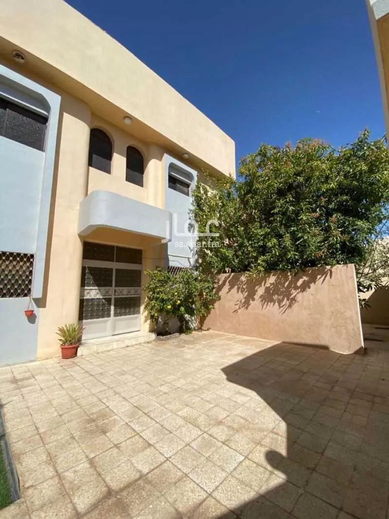 فيلا للبيع في شارع ابو زيد الانصاري, حي المنتزة الشرقي, مدينة حائل, منطقة حائل 1 صورة