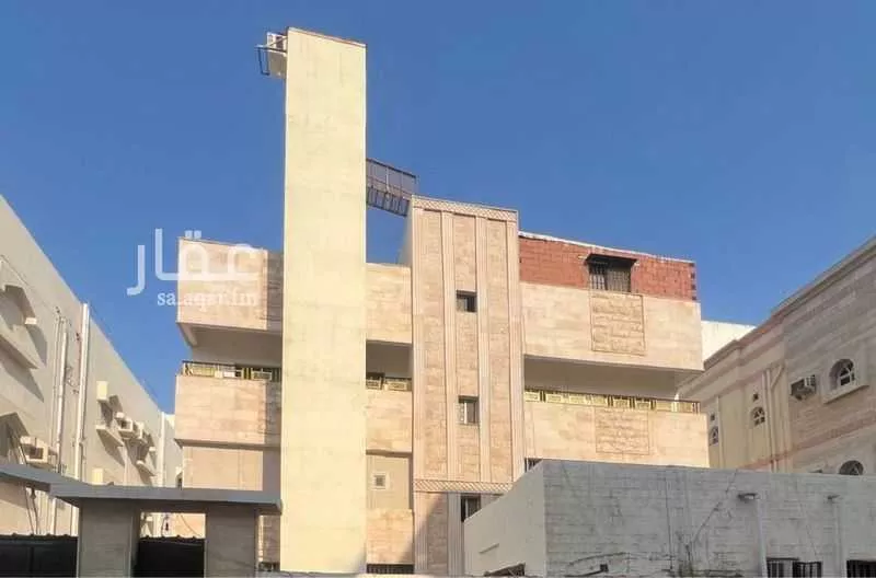 عمارة للإيجار في شارع عبدالله بن عرفجه, حي الصفاء, مدينة جدة, منطقة مكة المكرمة 1 صورة