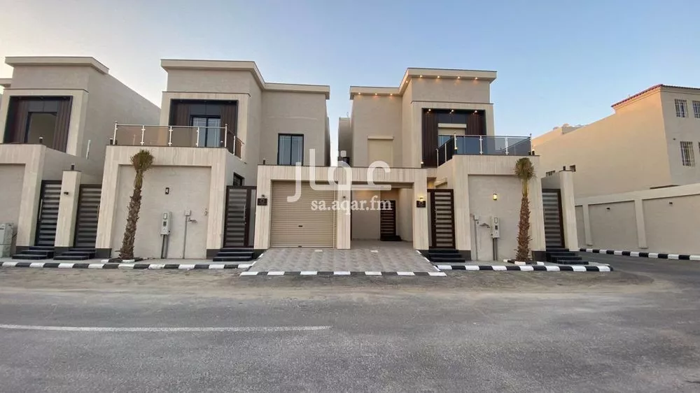 فيلا للبيع في شارع عرعر, حي الصواري, مدينة الخبر, المنطقة الشرقية 1 صورة