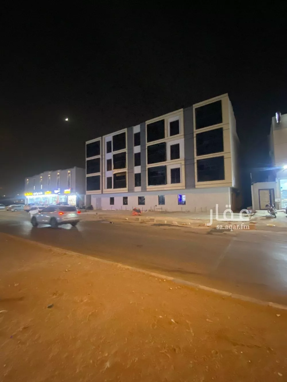 عمارة للبيع في شارع سلطان بن نمر, حي الرمال, مدينة الرياض, منطقة الرياض 1 صورة