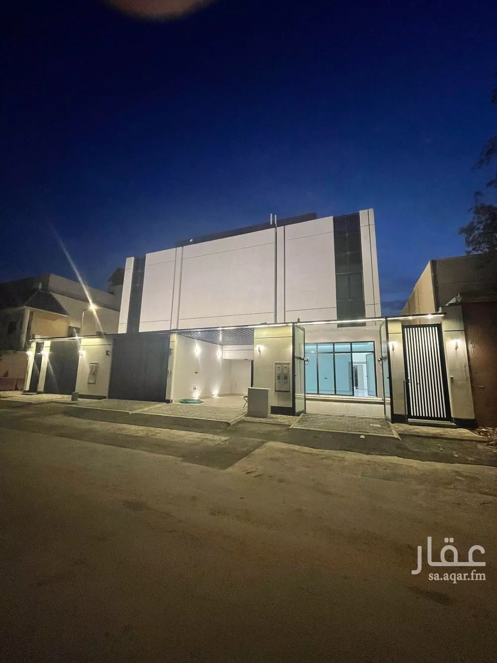 فيلا للبيع في شارع أحمد بن جعفر, حي الرمال, مدينة الرياض, منطقة الرياض 1 صورة