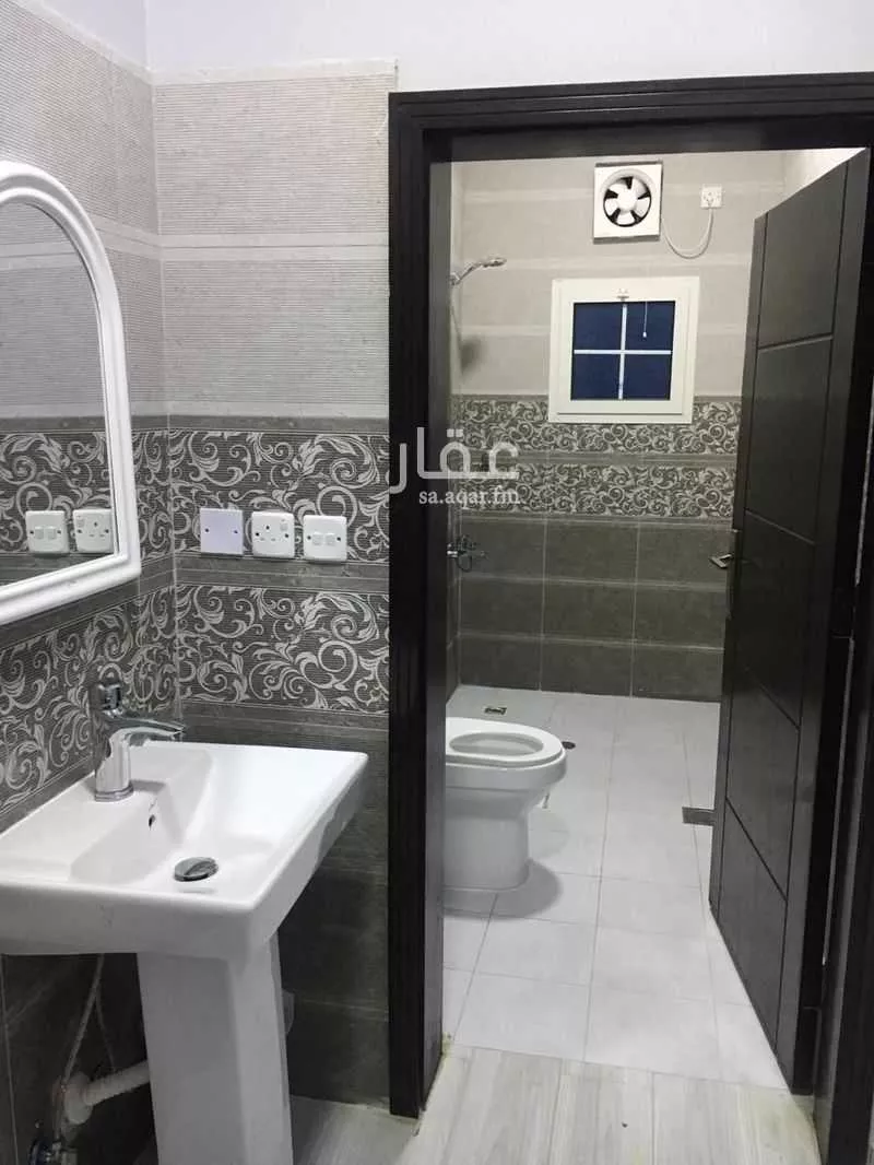 شقة مفروشة للحجز في شارع الحارث بن زيد العامري ، حي الفلاح ، ينبع ، ينبع البحر 1 صورة