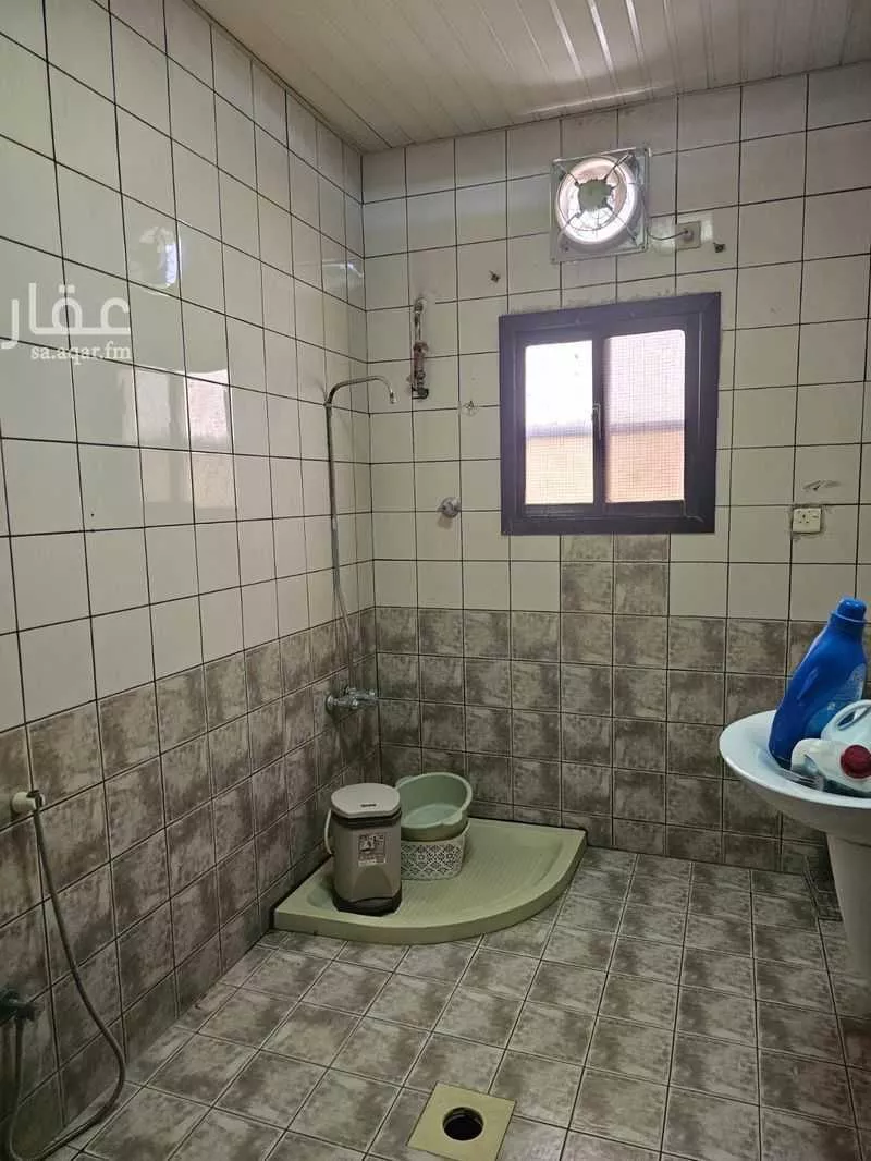 فيلا للبيع في شارع ابي العباس بن مطيع, حي البصيرة, مدينة الاحساء, المنطقة الشرقية 1 صورة