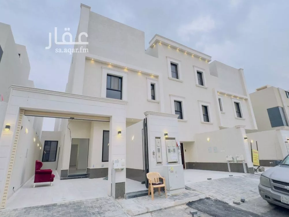 دور للبيع في شارع اجداد, حي القادسية, مدينة الرياض, منطقة الرياض 1 صورة